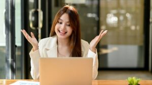 how to get your first client in freelancing in 2025